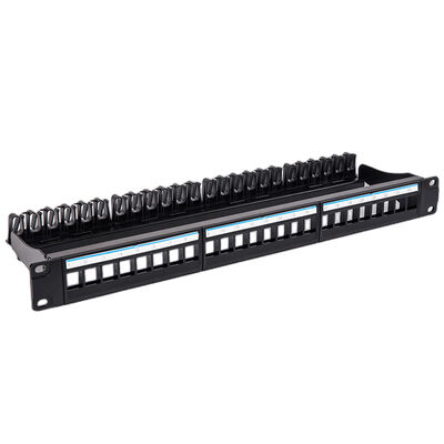Jaques trapezoides pretos da placa RJ45 do porto CAT6 do painel de remendo 24 de UTP 1U