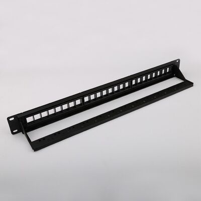 1 painel de remendo portuário do quadro 24 vazios de RU Network Patch Panel C5e descarregou