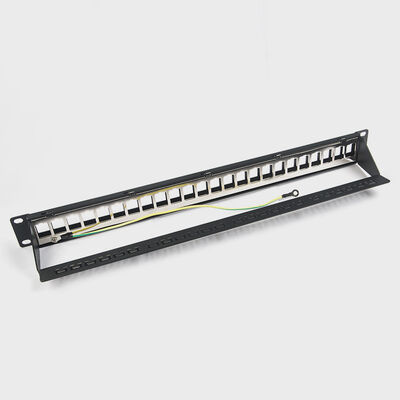 Porto 1U C5/C5E trapezoides C6 do painel de remendo 24 da rede RJ45 com barra de Mangement