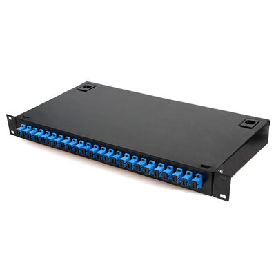 24 painéis de remendo portuários da fibra ótica da montagem em rack 1U com adaptador de SC/UPC
